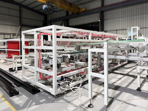 latest company news about 알루미늄 프로파일 조립의 미래: 광저우 YH 파이오니어 인텔리전트 코, LTD의 알루미늄 프로파일 조립 라인.